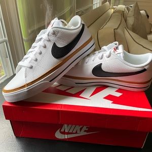 Nike Legacy Court Shoes Womens 9.5